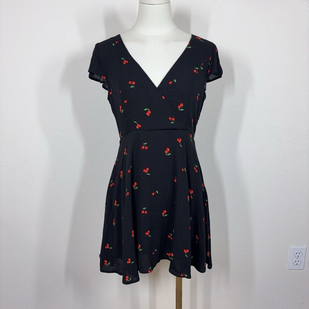 Lulus Dress Womens Medium Black Cherry Print Fit Flare Mini Sundress V Neck